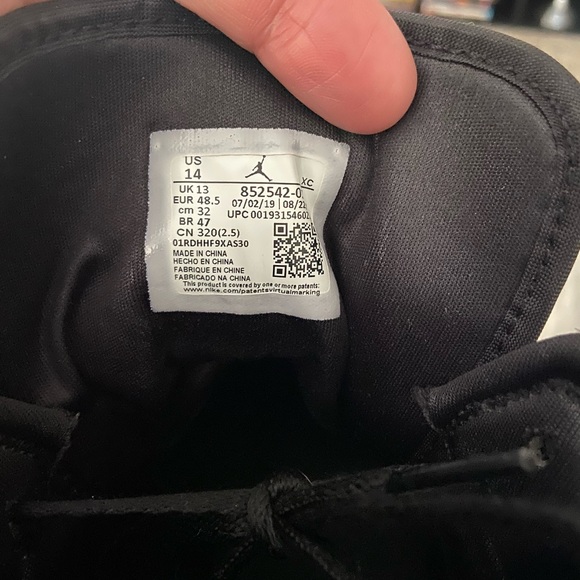 Jordan 1 Mid Satin smoke Grey. Released in December of 2019! - Picture 6 of 12